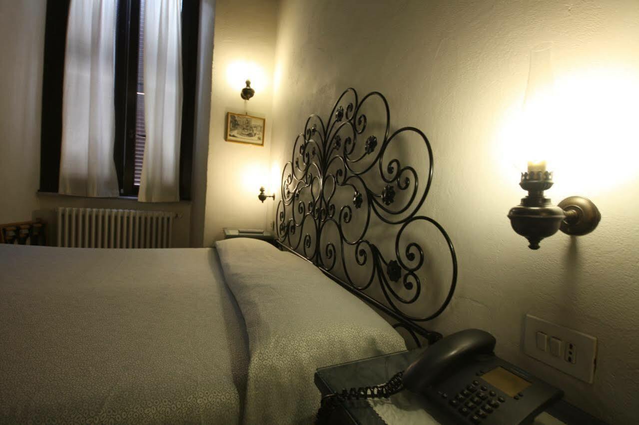 Hotel Andreina Roma Esterno foto